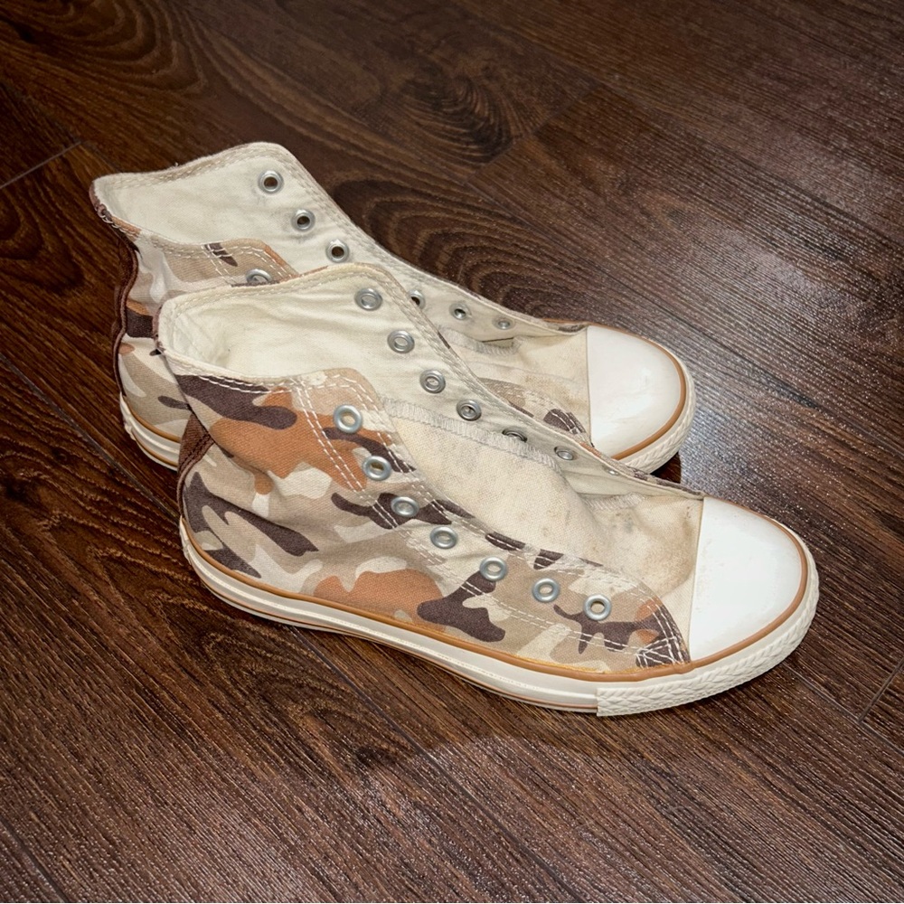 Vintage Camo Converse